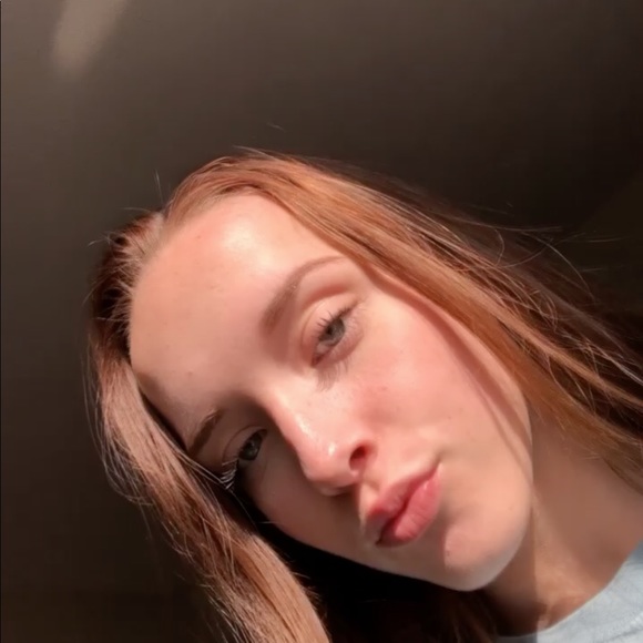 Meet your Posher, Haley - Picture 1 of 1